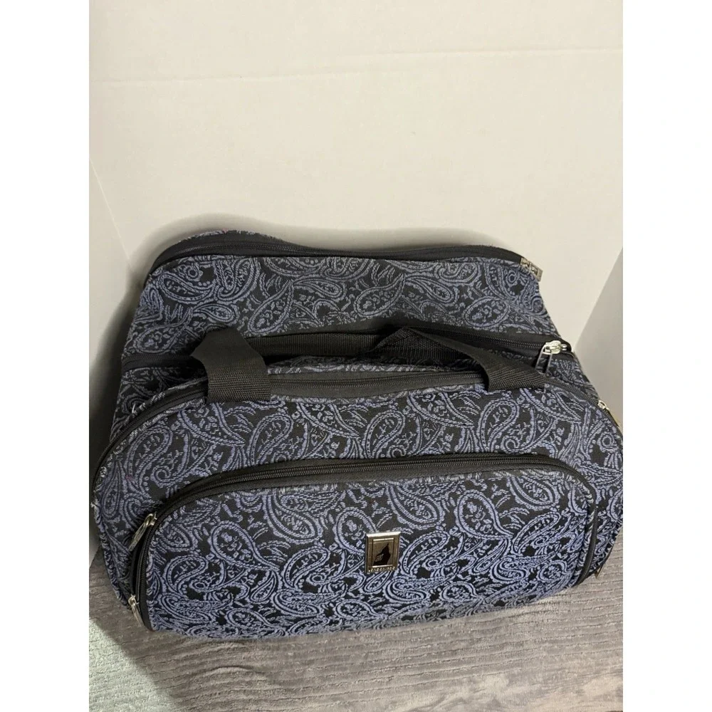 London Fog Carry On Bag With Black  Paisley Pattern, Excellent Condition!